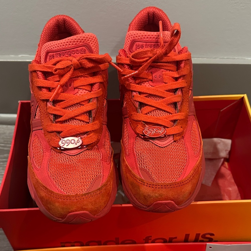 Joe Freshgoods x New Balance 990V6 "Paris Red"
5M